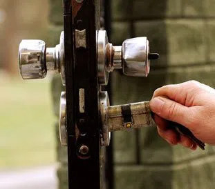 Lock Key Store Sarasota, FL 941-677-7274 Lock Key Store Sarasota, FL 941-677-7274 - 13-Re-Key-Locks